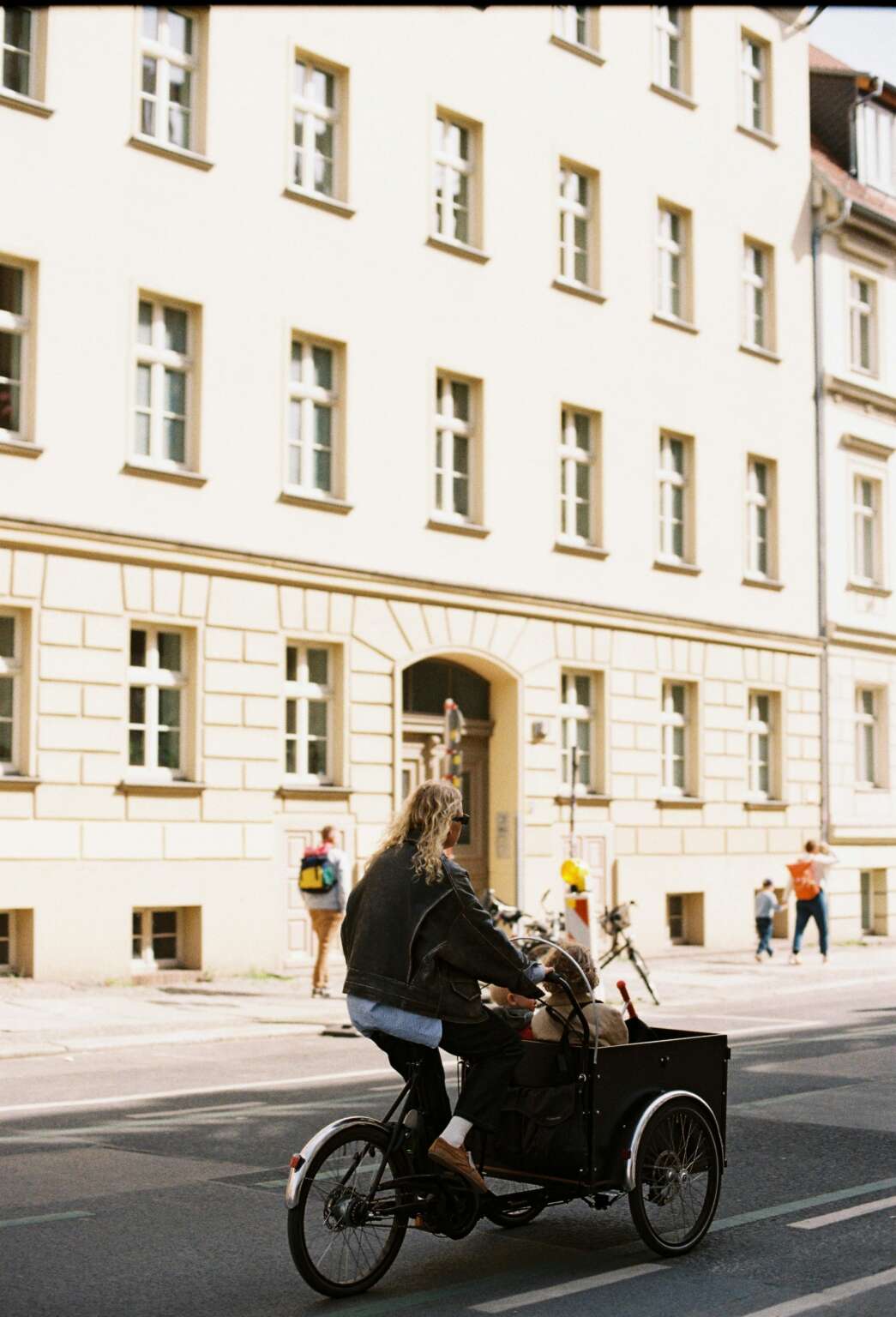 Sommarens bästa familjehack: Upplev friheten med lådcykel